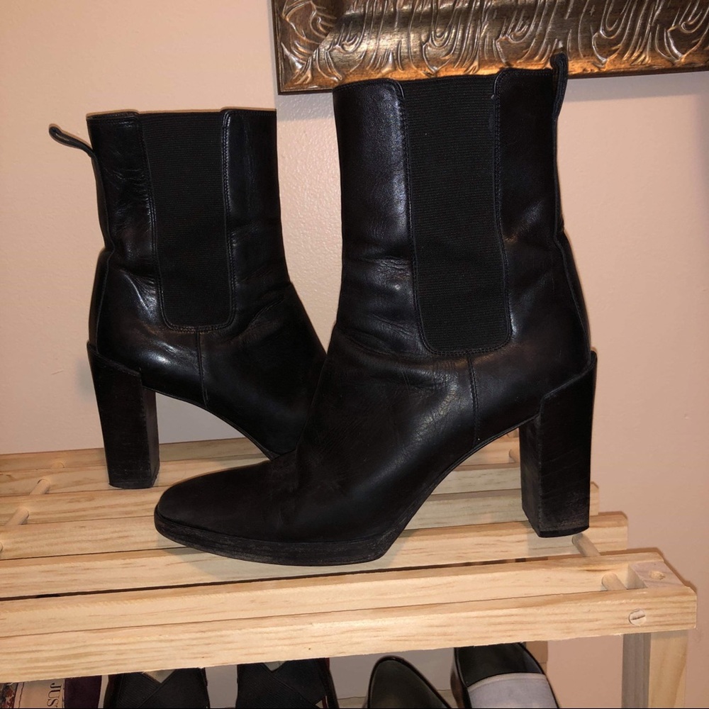 Gucci Leather Ankle Boots 7.5
